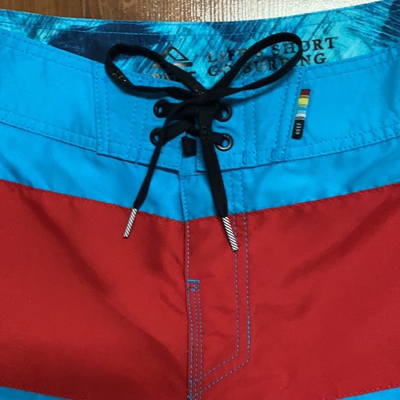 NWOT Reef Board Shorts - Picture 4 of 11